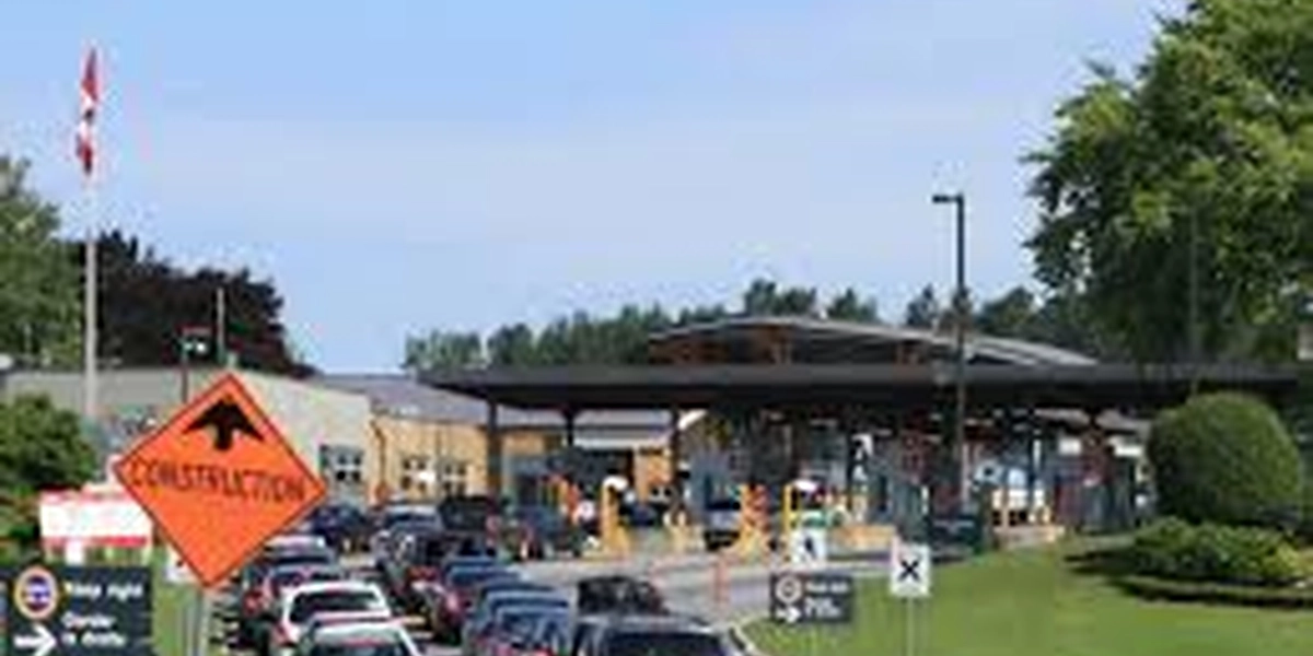 Minnesota-Canada crossing points creates a hassle due to hour changes