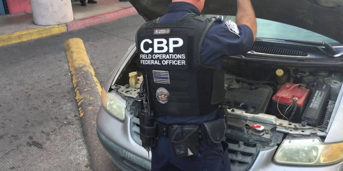 Personas que sin saberlo conducen drogas a través de la frontera, dicen fuentes de CBP