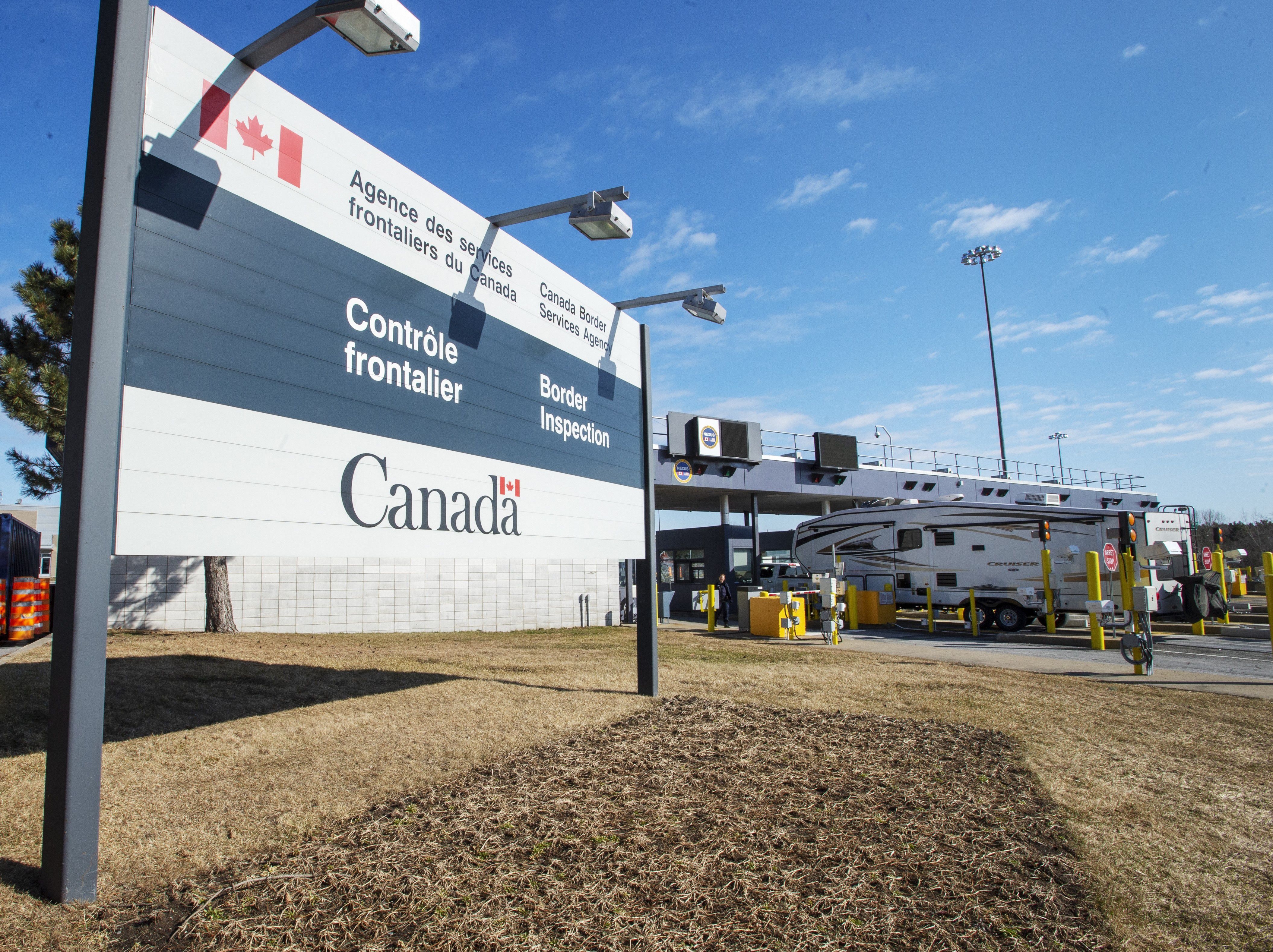 Canada US border will stay closed until US get Covid-19 cases under control