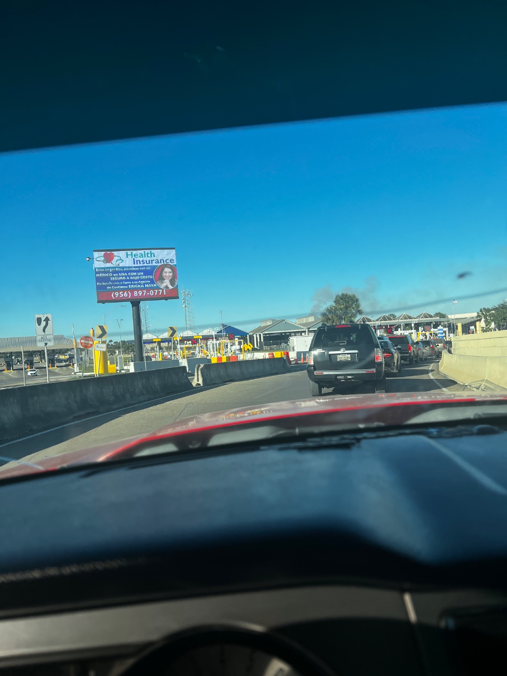 A las 2:18 empeze fila y ya boii aki por la pantalla
Mas de 2 horas de fila