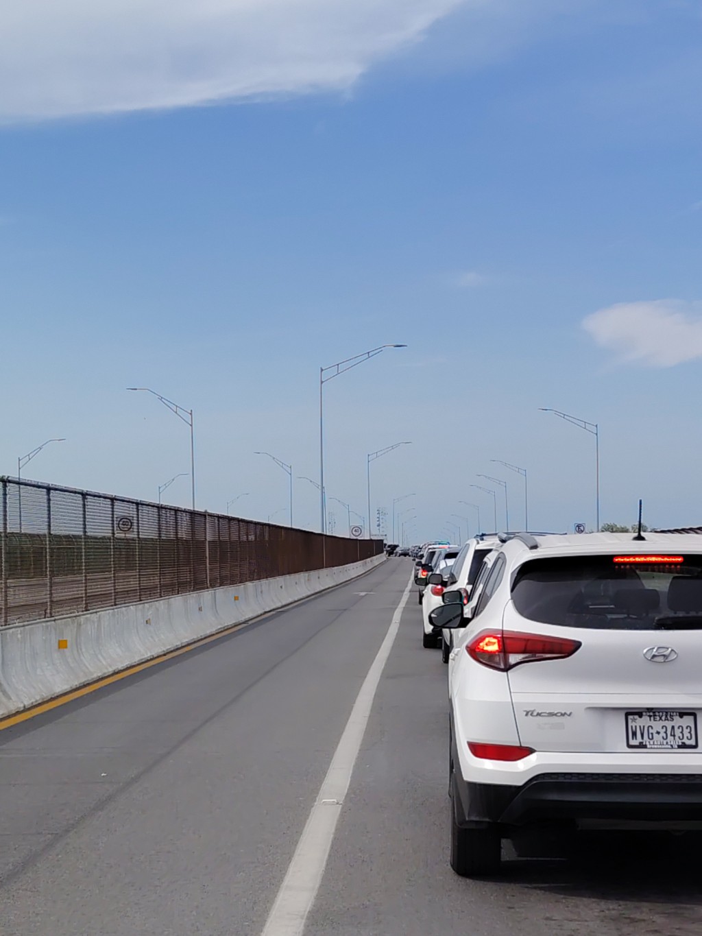 Fila casi llegando a la curva, detrás de mi 2 carros solamente