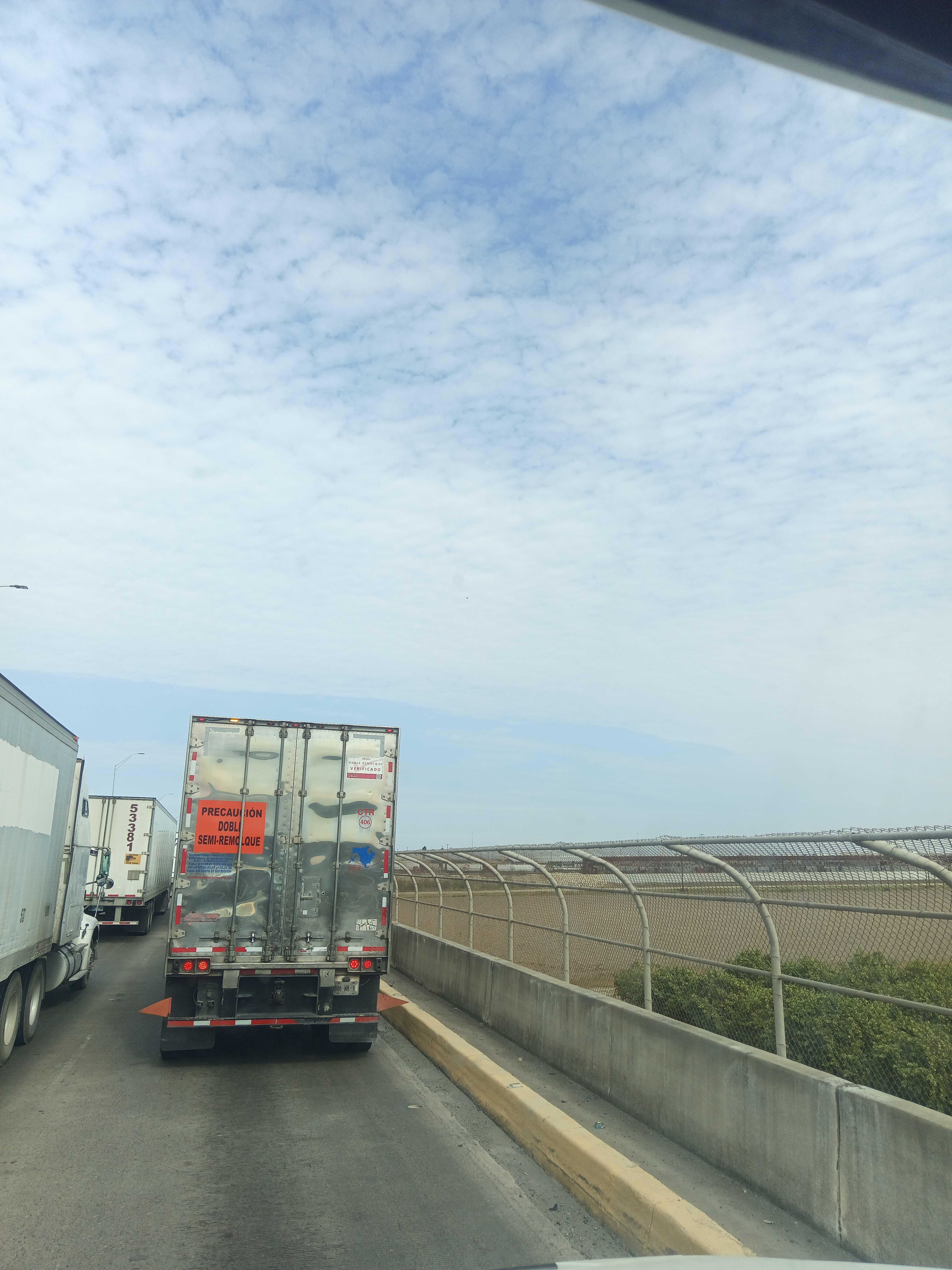 fila comercial poste 8 