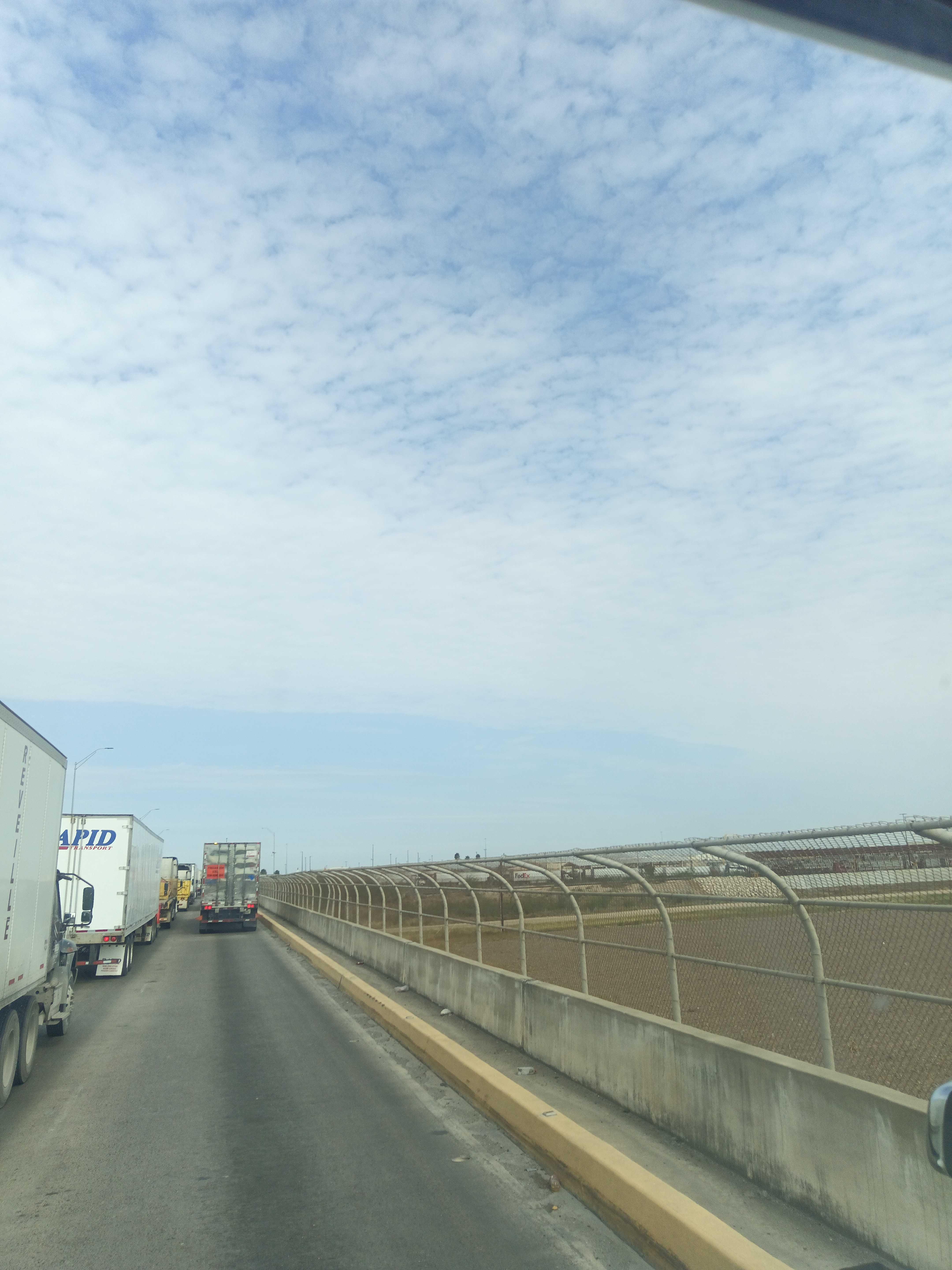 fila comercial poste 8